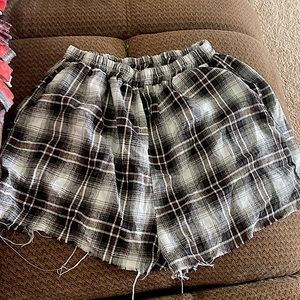 Plaid shorts, comfy, size large